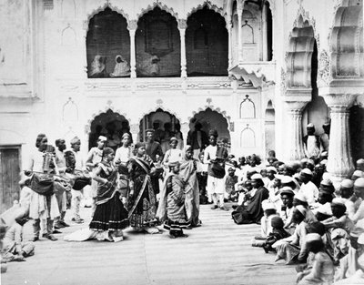 Nautch, Delhi um 1863 von Shepherd and Robertson